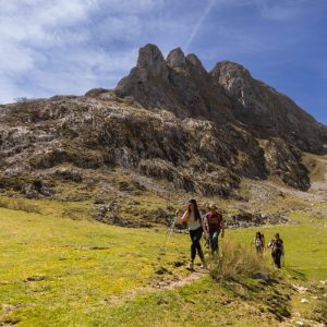 Nortrail Mountains Guías de Montaña, La Alta Ruta de Redes 328